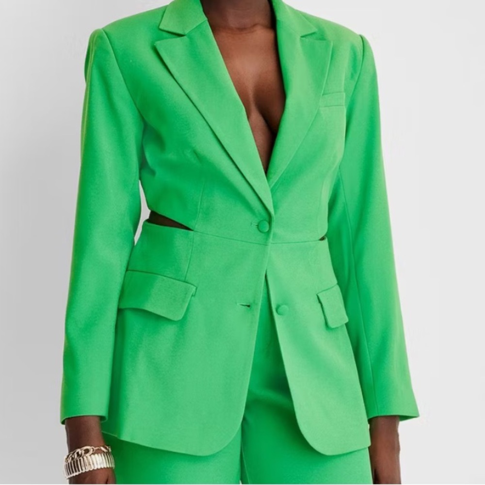 Alani Noelle x Future collective open back jacket xl